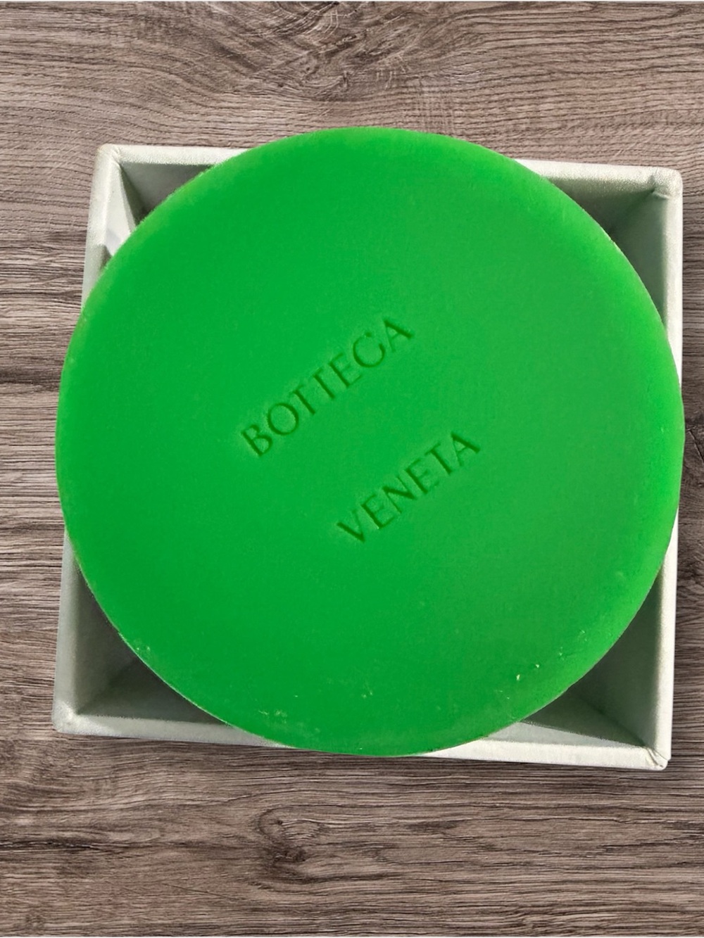❌❌ SOLD ❌❌
Bottega Veneta Silicon Yo -Yo - Picture 2 of 2